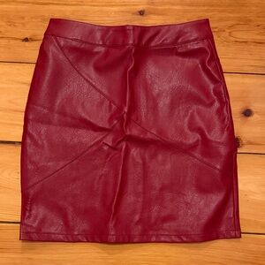 Elegant Red Leather pencil mini Skirt